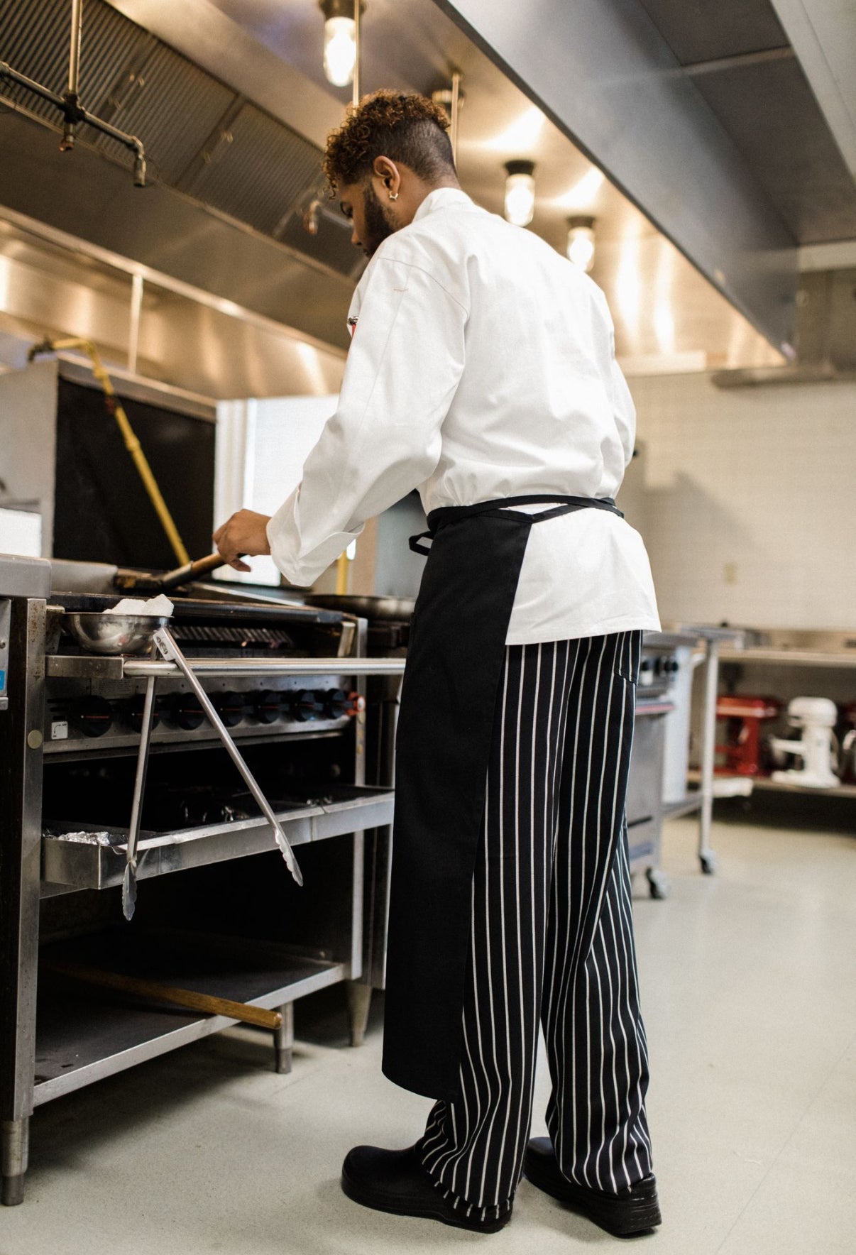 Two-Section Pocket Bistro Apron #U3101