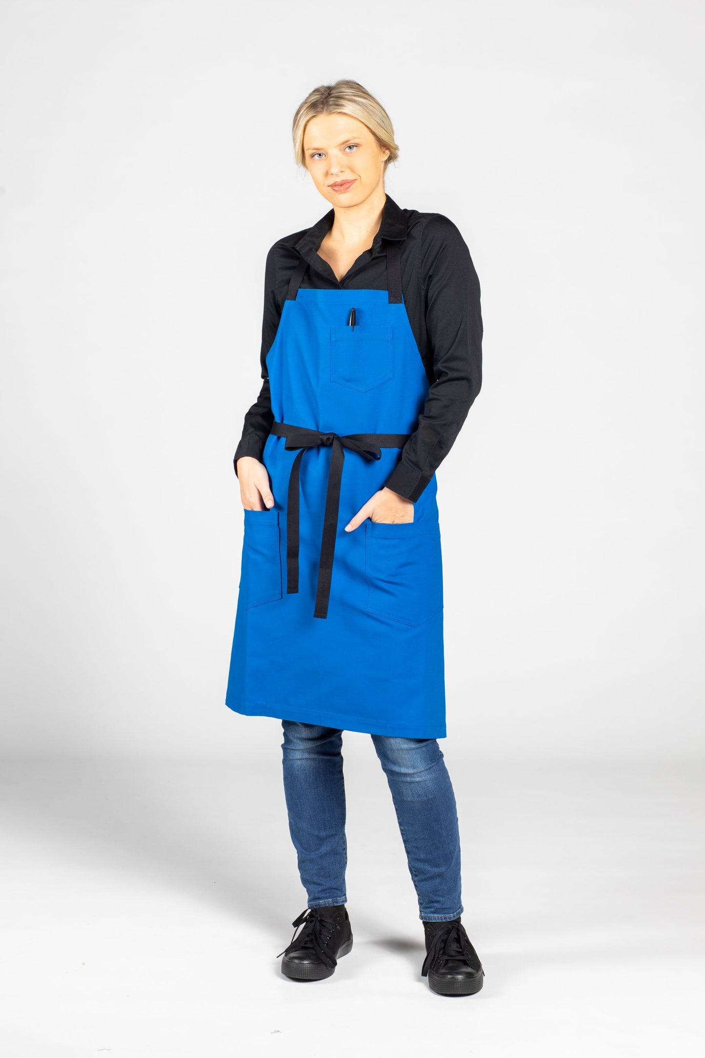 Aura BIb Apron #3116