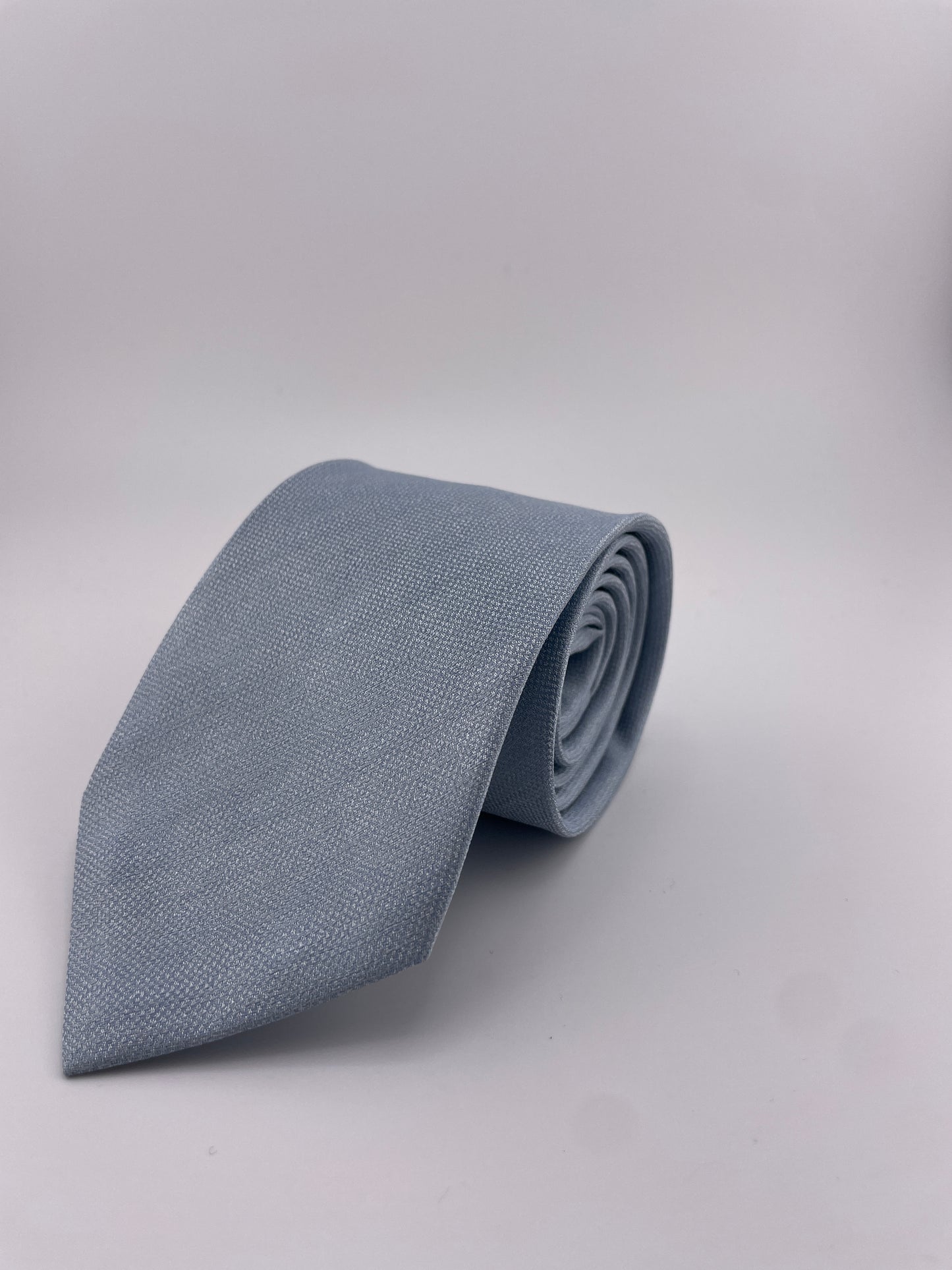 4/H MEN'S TIE - FUSED #4221F-F