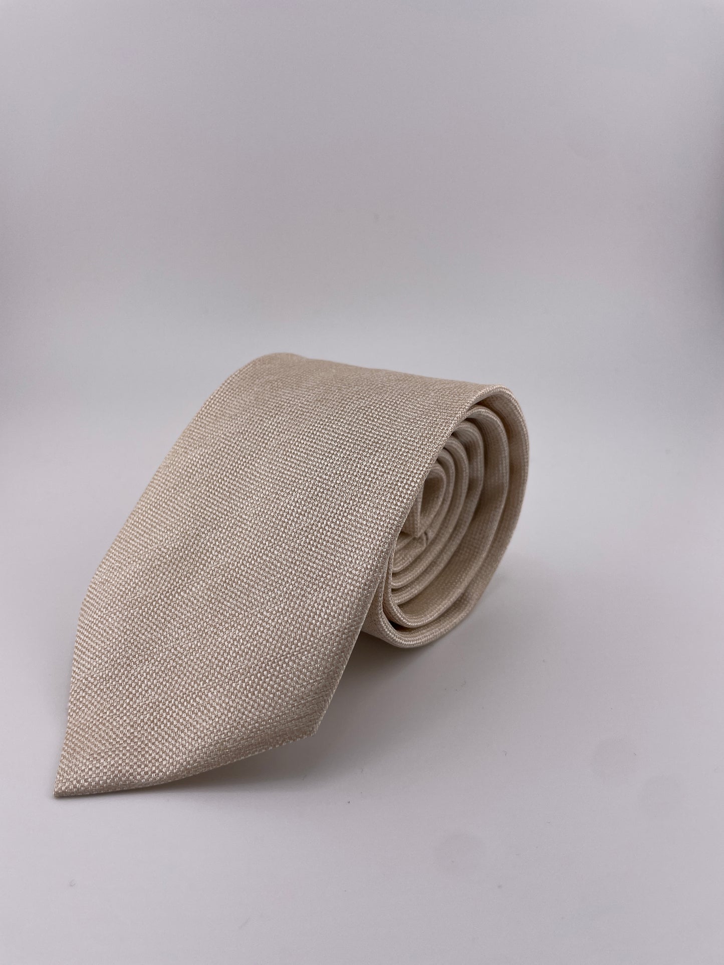 4/H MEN'S TIE - FUSED #4221F-F