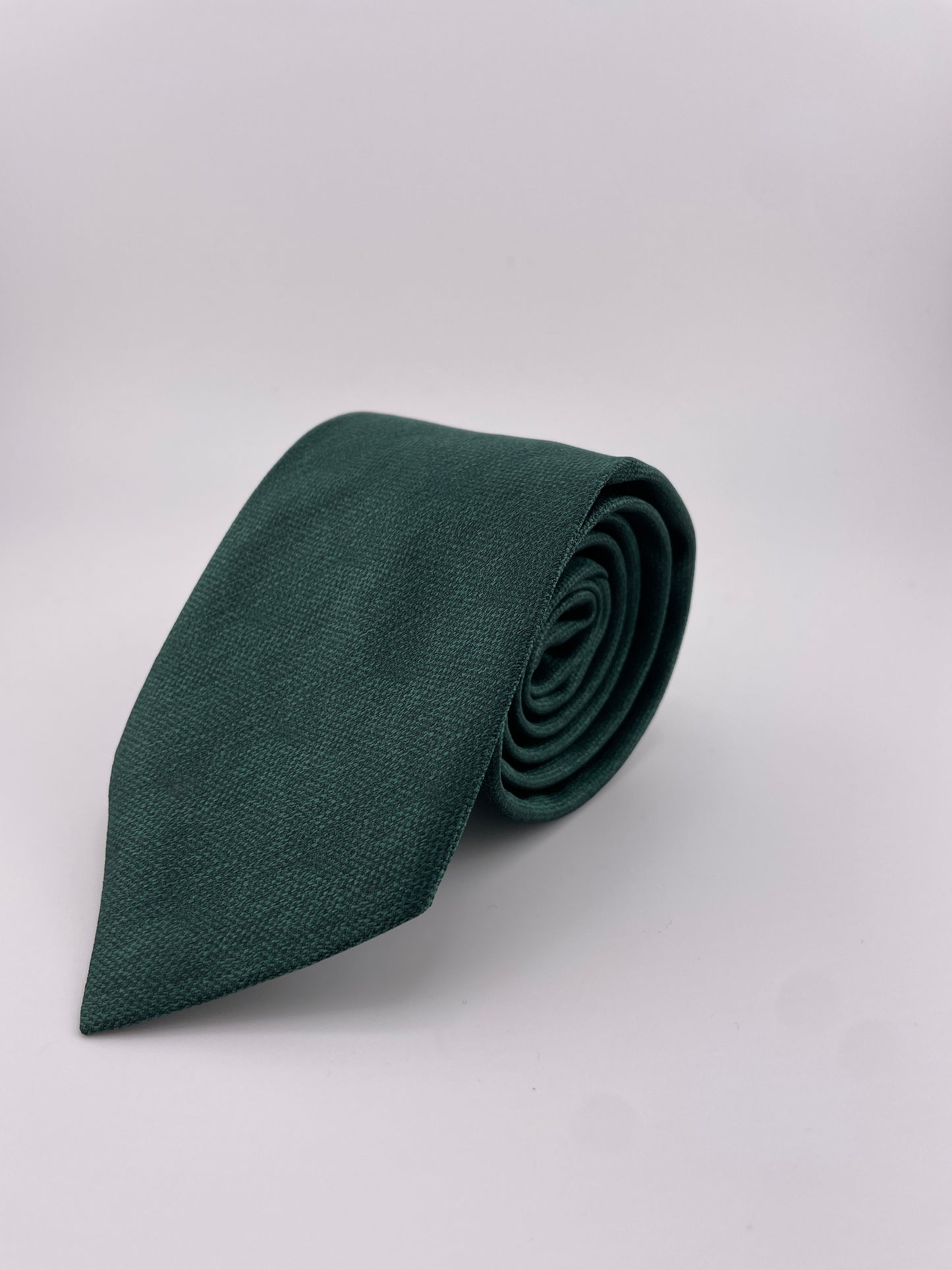 4/H MEN'S TIE - FUSED #4221F-F