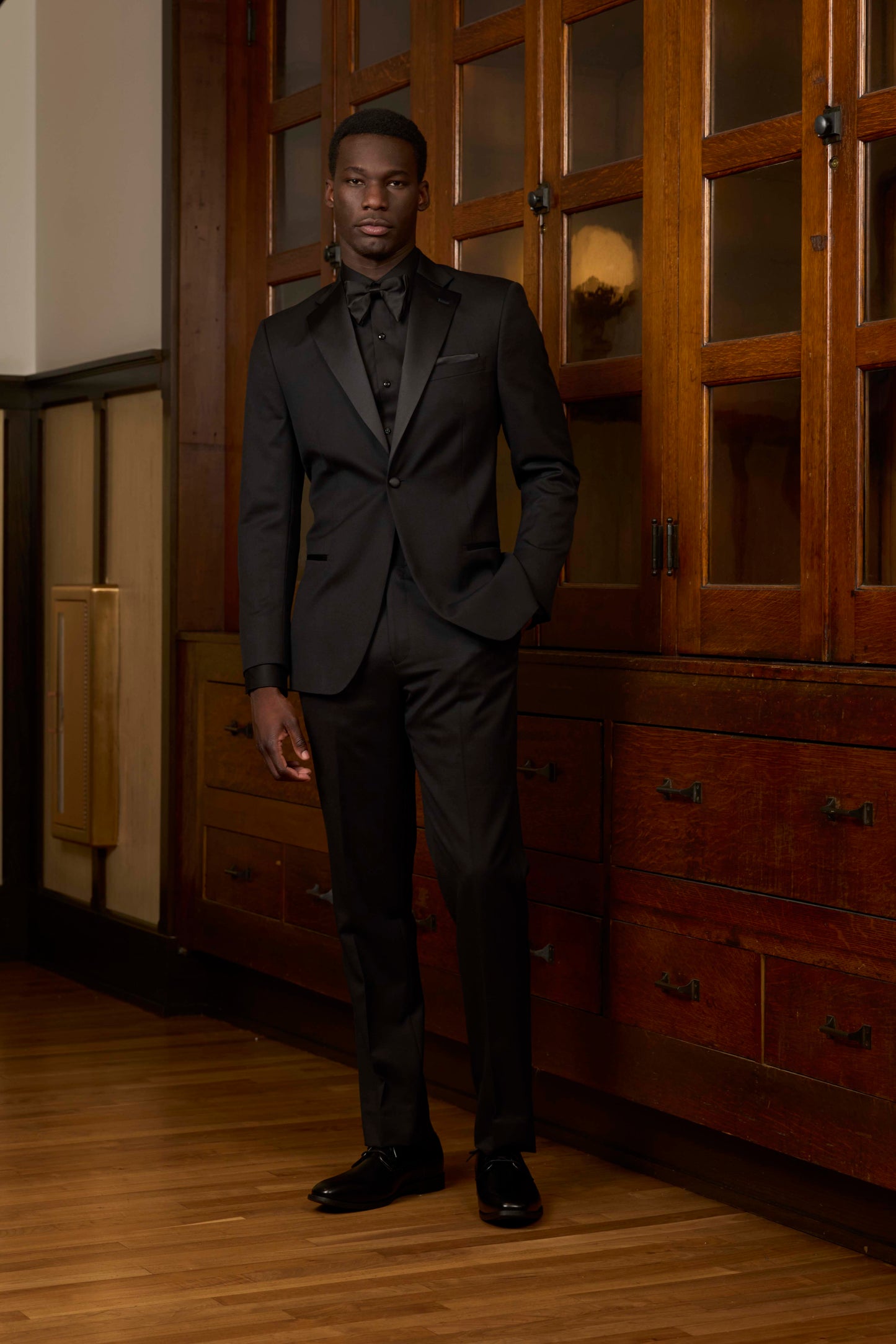 Men’s Ike Behar 1 Button Notch Tuxedo Coat with Satin Lapel in Black Diamond - Jace #8240C