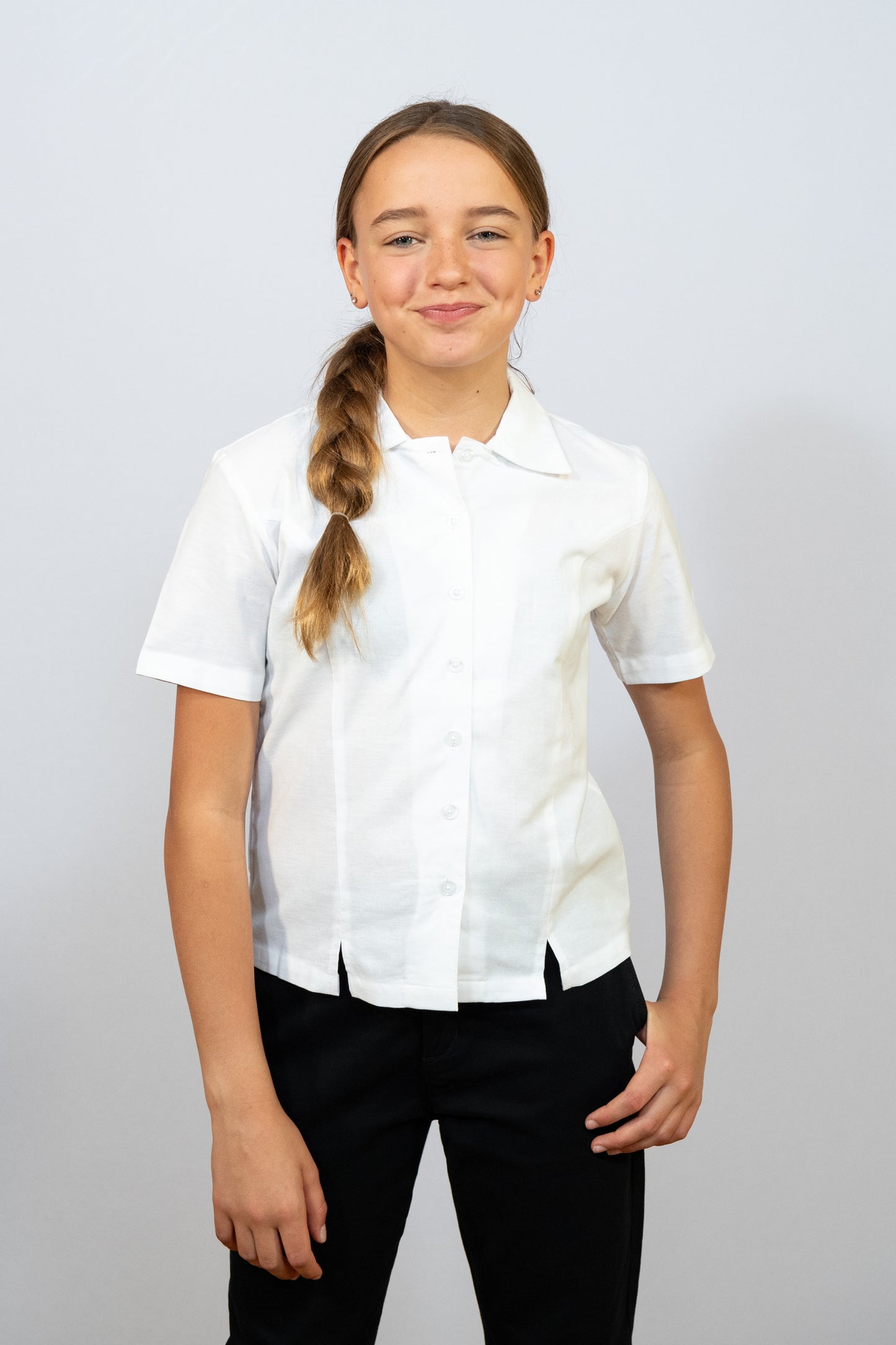 SS SCHOOL OVERBLOUSE W/SLITS ON PRINCESS SEAM