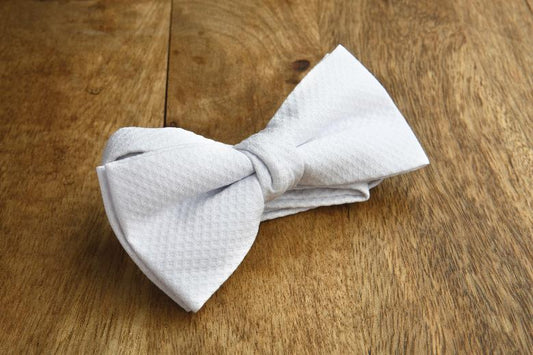 BOYS PIQUE BOWTIE