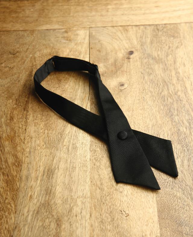 SATIN CROSS TIE